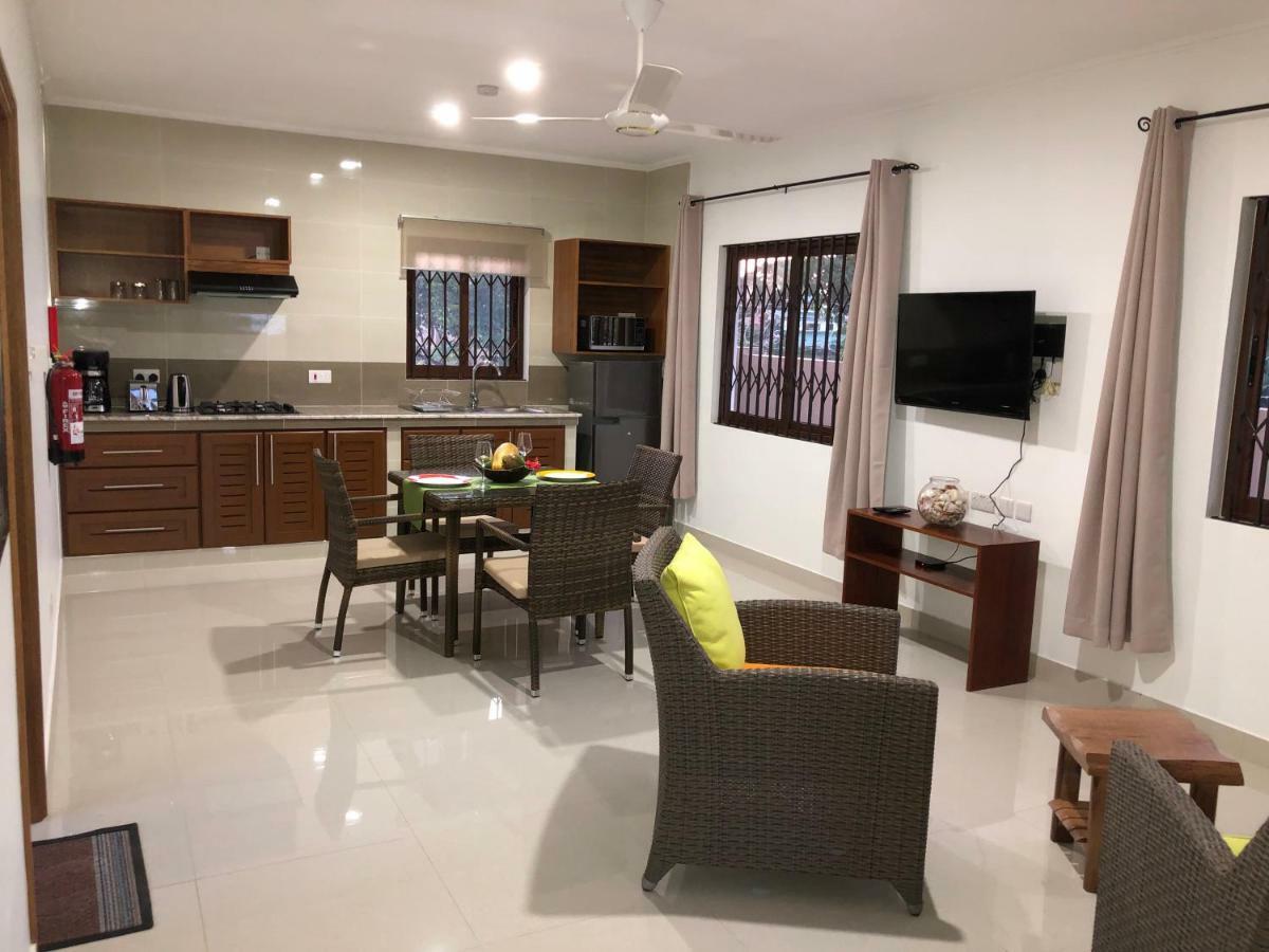 Whispering Palms Apartment Bel Ombre ภายนอก รูปภาพ
